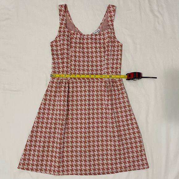 Love Ady Houndstooth Pattern Dress Preppy Fit & Flare Mini Women's Size M/L Pink - Picture 4 of 8